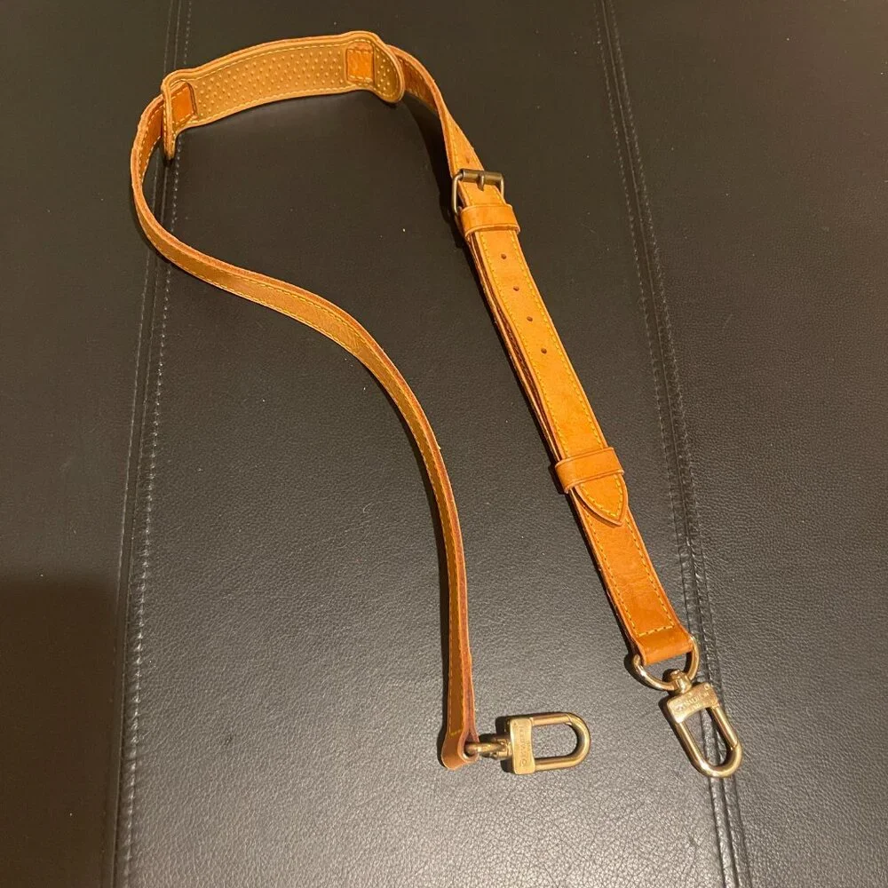 Louis Vuitton Keepall 50 Bandouliere Monogram Travel Bag